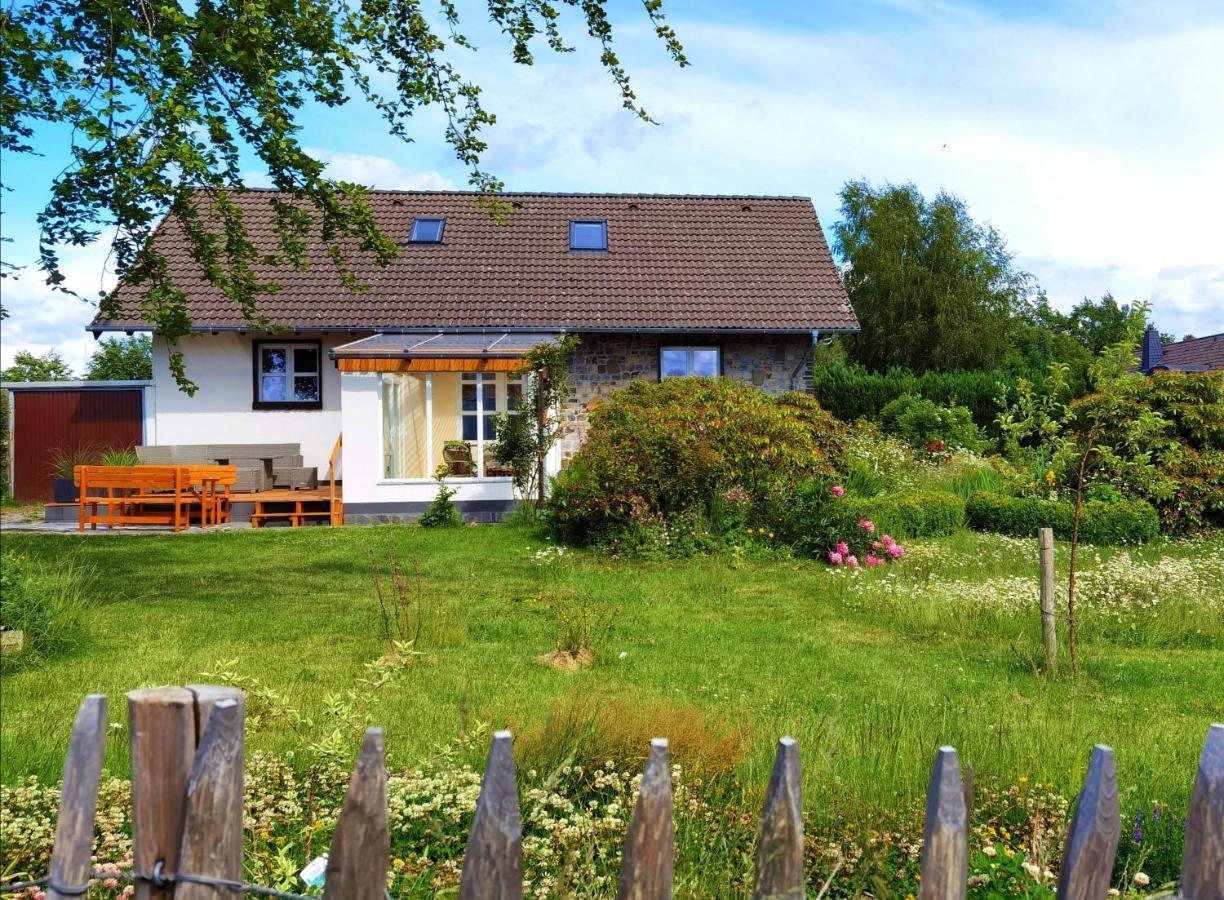 Ferienhaus Eifelrose Зиммерат Экстерьер фото
